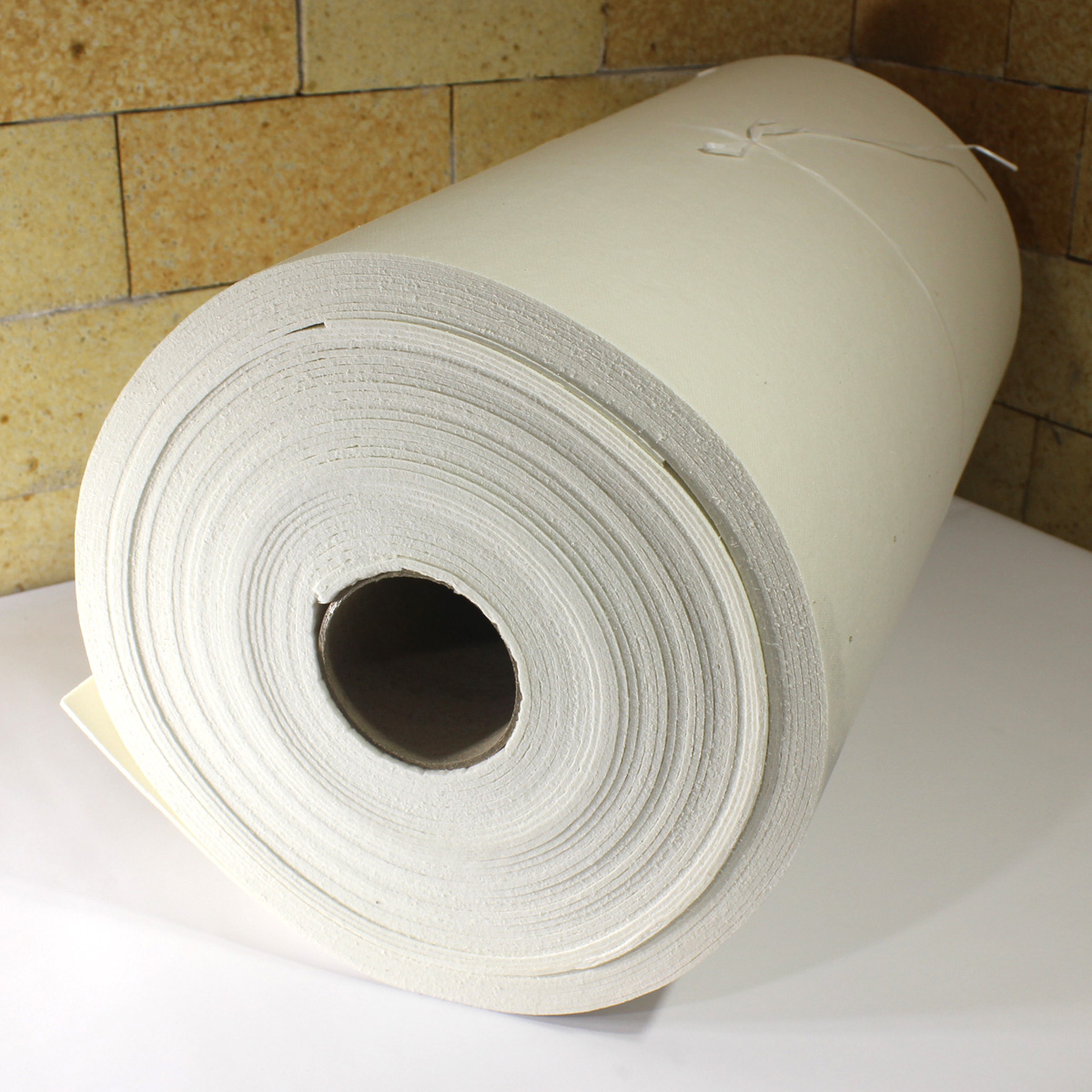 Corte de papel de fibra cerámica a medida